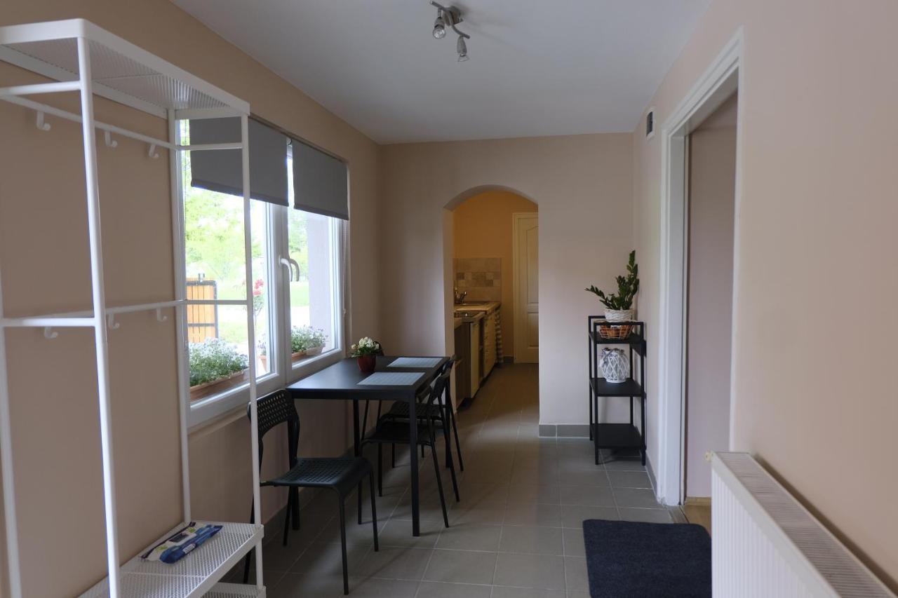 Kajári Apartmanház Balatonfőkajár Exterior foto