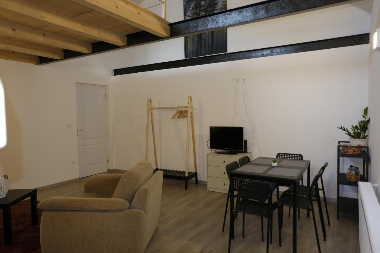 Kajári Apartmanház Balatonfőkajár Exterior foto