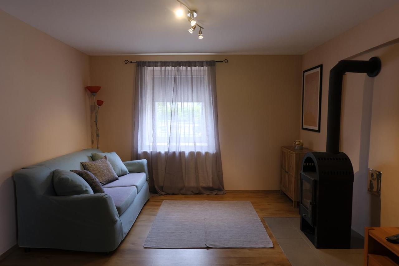Kajári Apartmanház Balatonfőkajár Exterior foto